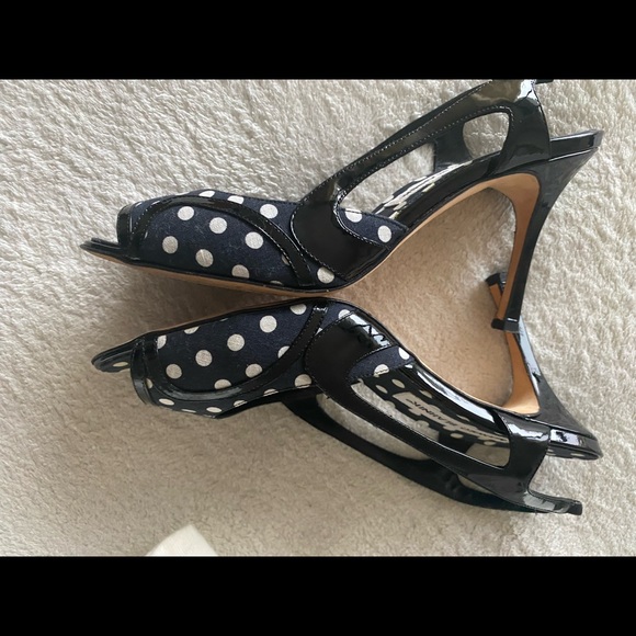 Manolo Blahnik Patent Leather & Fabric Polka Dot Print Slingback Pumps - Picture 10 of 16
